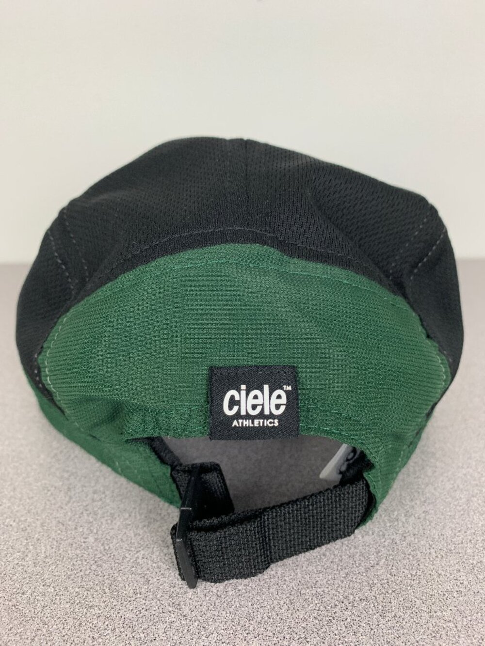 Ciele Athletics Coolwick Green Colorblock Hat Cap 58 cm Adjustable - Picture 6 of 8